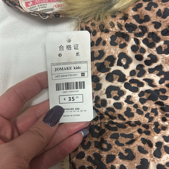 Winter Coat - Picture 4 of 5